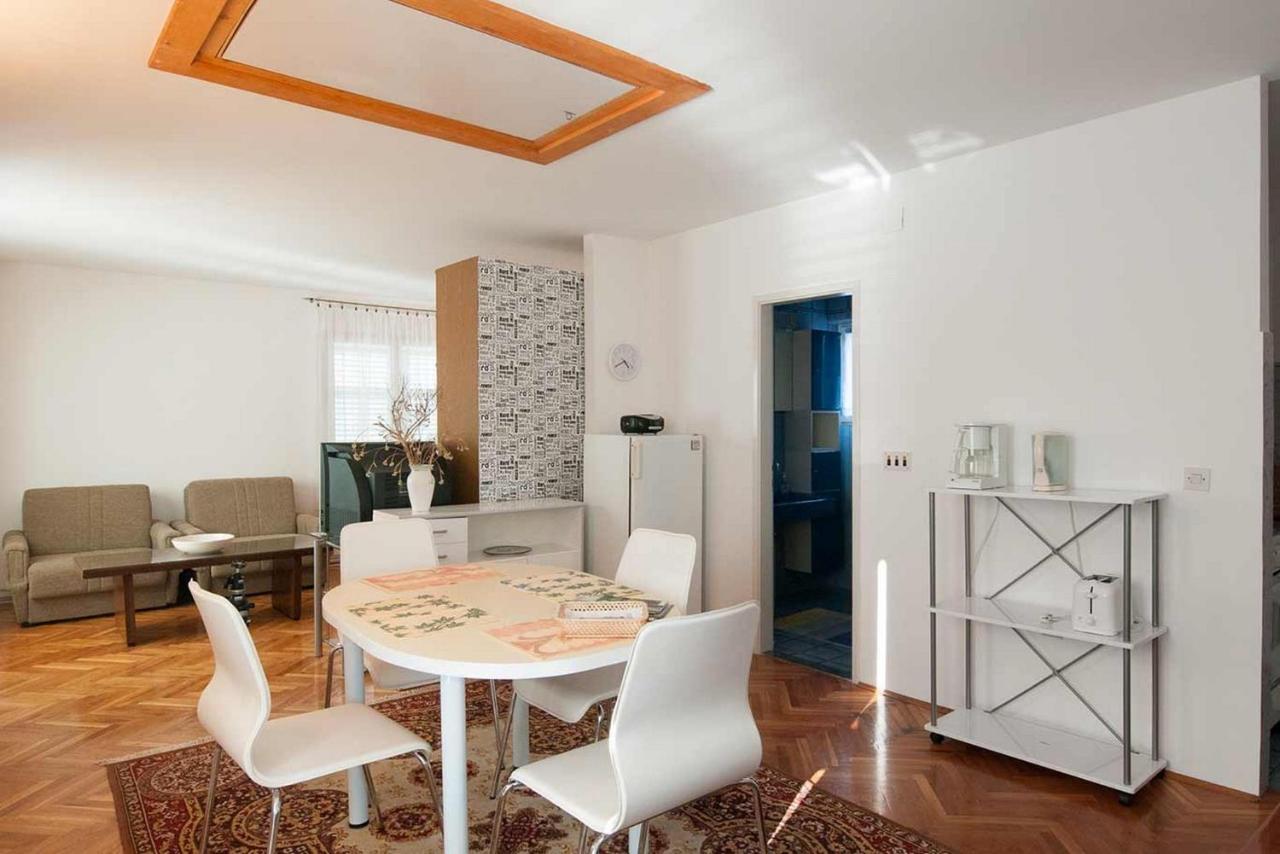 Amazing Seaview Apartment With A Balcony Near The Beach - Kneza Trpimira I Задар Экстерьер фото