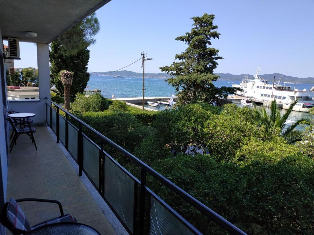 Amazing Seaview Apartment With A Balcony Near The Beach - Kneza Trpimira I Задар Экстерьер фото